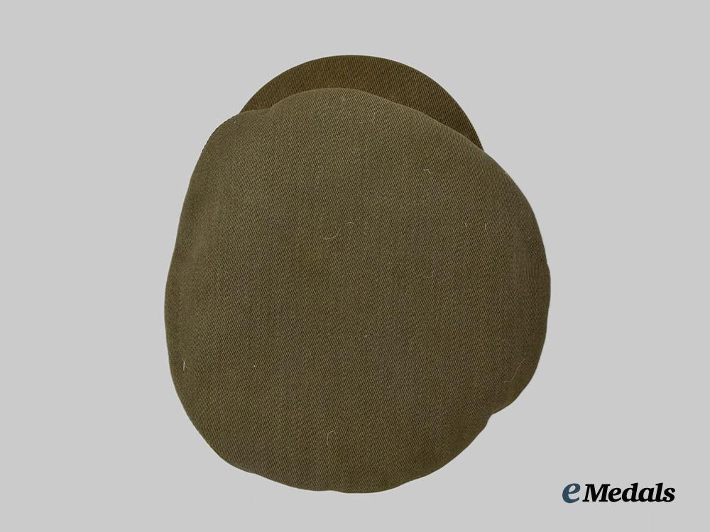 united_kingdom._an_officer’s_peaked“_crusher”_service_cap___m_n_c1408