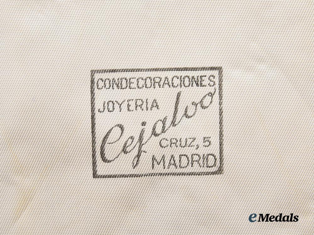 spain,_franco_period._an_order_of_cisneros,_commander,_by_cejalvo,_with_case___m_n_c1523