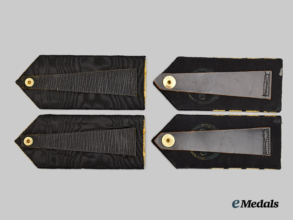 united_states._a_group_of_two_pair_of_high_ranking_u_s_navy_hard_shoulder_boards___m_n_c1542
