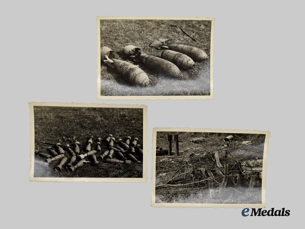 latvia,_finland._a_mixed_lot_of_insignia___m_n_c1575