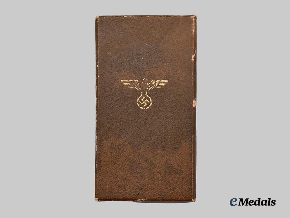 germany,_n_s_d_a_p._a_long_service_award,_i_i_i_class_for10_years___m_n_c1578