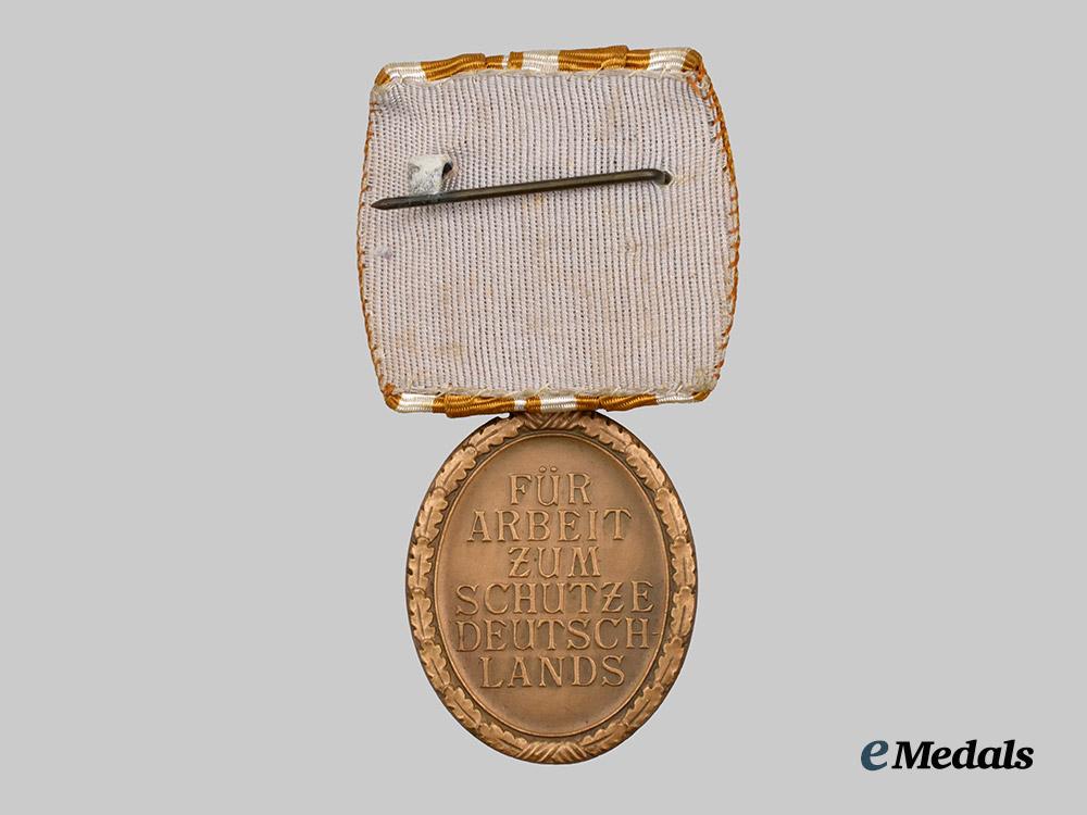 germany,_third_reich._a_west_wall_medal,_on_single_mount___m_n_c1612