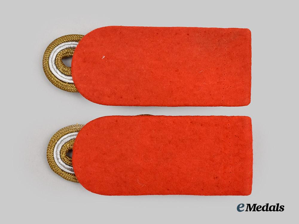 germany,_heer._a_set_of_generalleutnant_shoulder_boards___m_n_c1634
