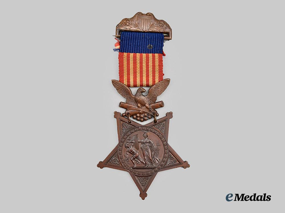 united_states._a_army_congressional_medal_of_honor_with_case,_type_i___m_n_c1760