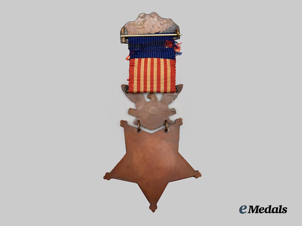 united_states._a_army_congressional_medal_of_honor_with_case,_type_i___m_n_c1762