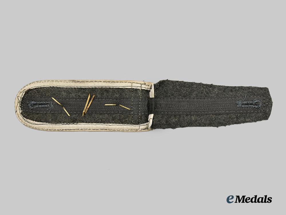 germany,_heer._a_feldherrnhalle_regiment_infantry_oberfeldwebel_shoulder_strap___m_n_c1785