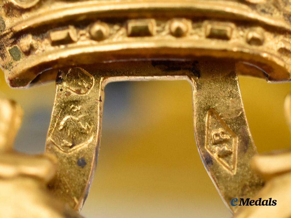 austria,_imperial._an_order_of_the_iron_crown,_i_i_i_class_in_gold,_by_rothe,_c.1900___m_n_c1815