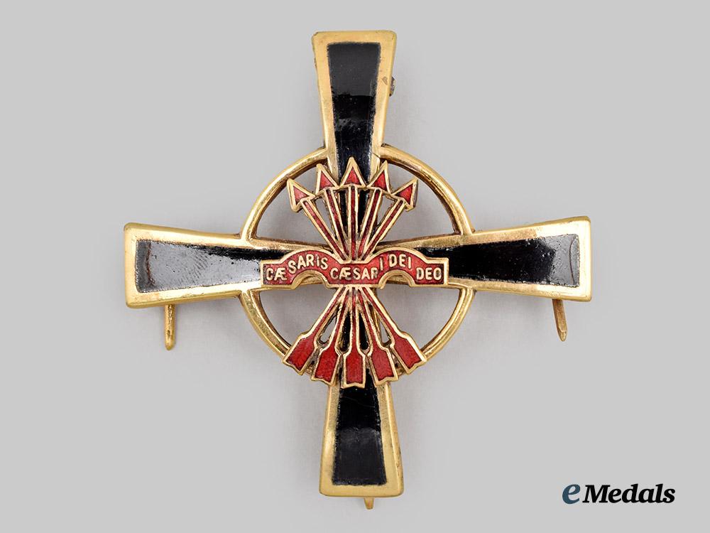 spain,_spanish_state._an_imperial_order_of_the_yoke_and_arrows_badge,_c.1940___m_n_c1817