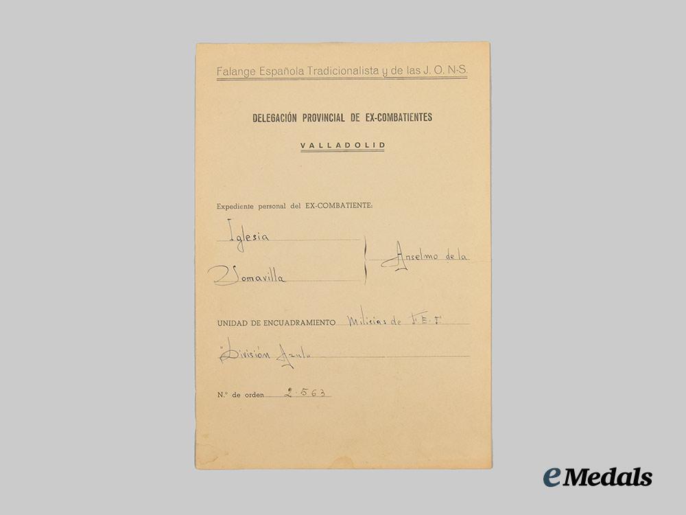 spain,_spanish_state._a_lot_of_awards,_documents,&_photographs_to_a_blue_division_combatant___m_n_c1819