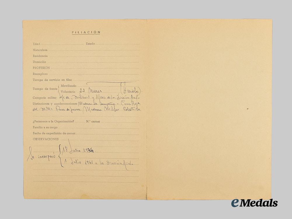 spain,_spanish_state._a_lot_of_awards,_documents,&_photographs_to_a_blue_division_combatant___m_n_c1820