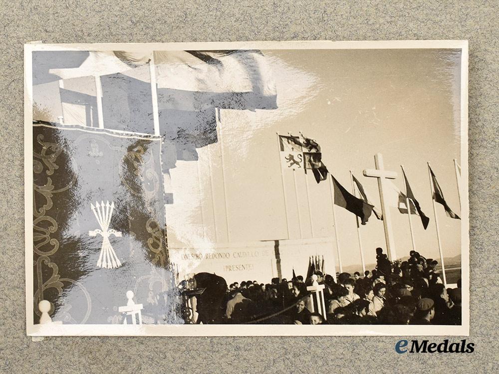 spain,_spanish_state._a_lot_of_awards,_documents,&_photographs_to_a_blue_division_combatant___m_n_c1847