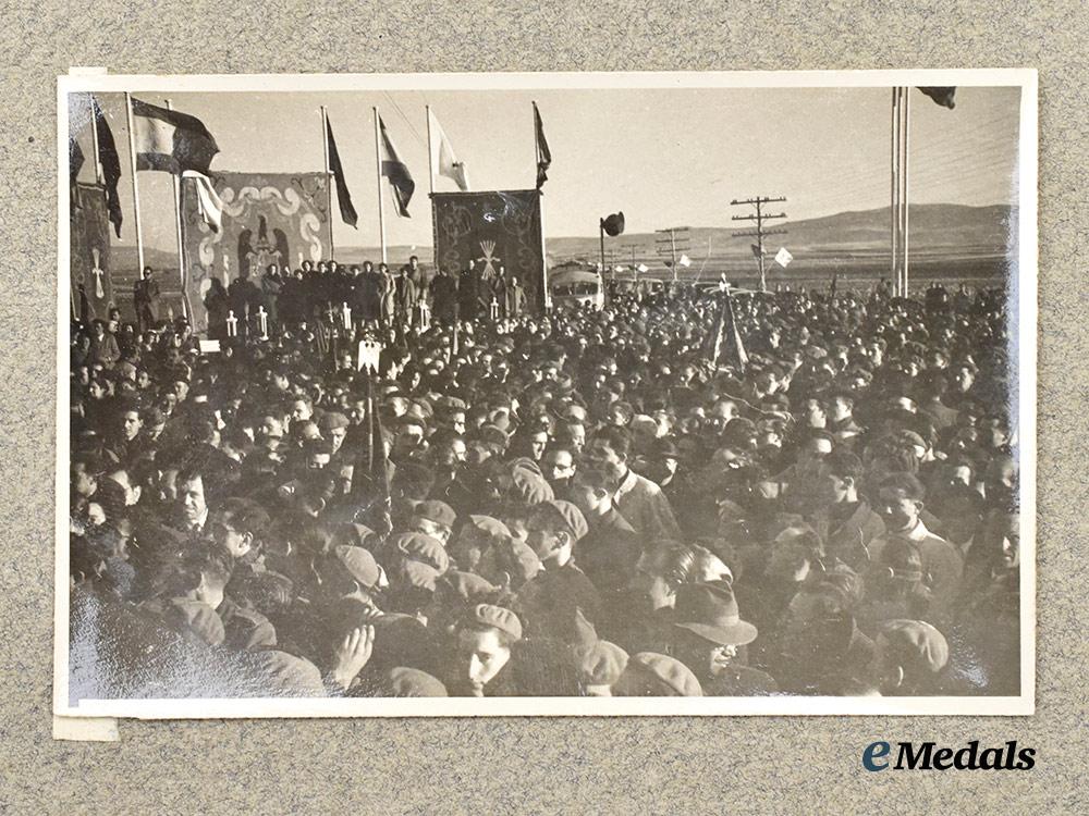 spain,_spanish_state._a_lot_of_awards,_documents,&_photographs_to_a_blue_division_combatant___m_n_c1849