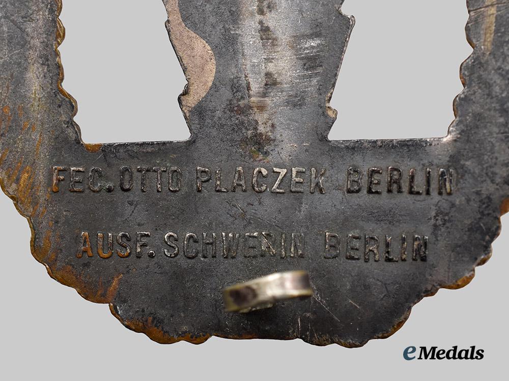 germany,_kriegsmarine._a_minesweeper_war_badge,_by_schwerin___m_n_c1887