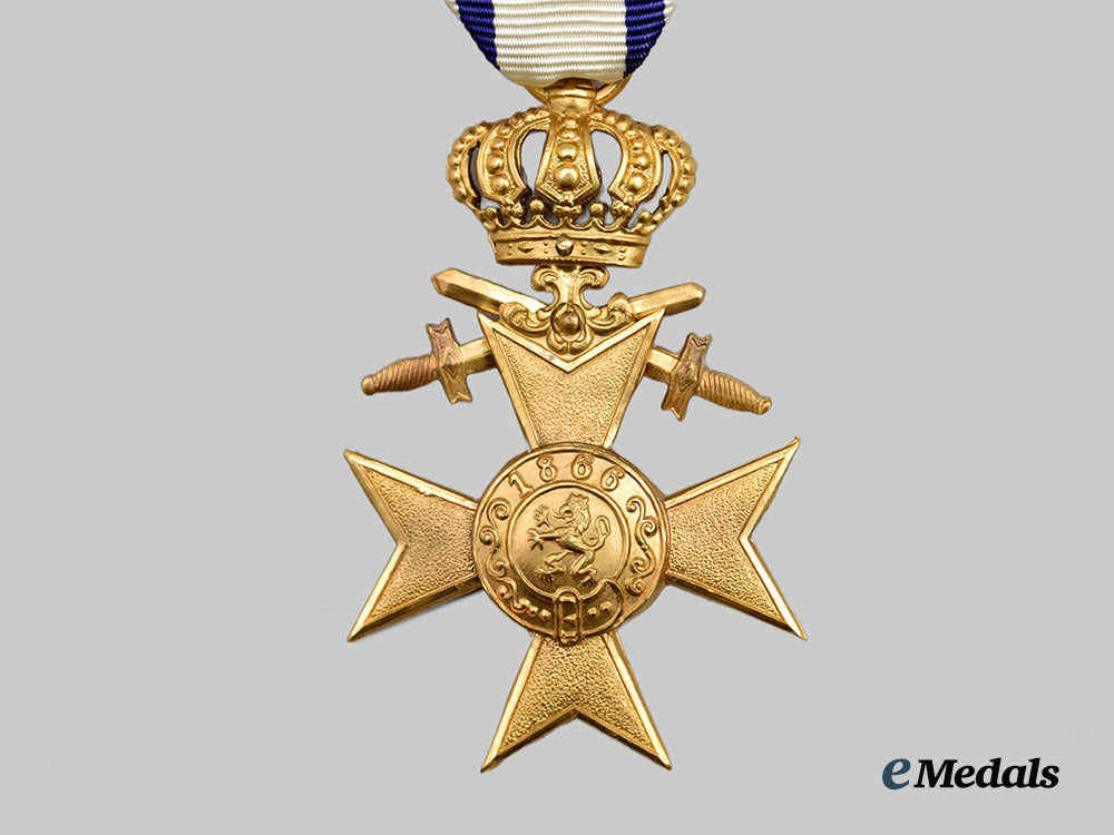 bavaria,_kingdom._a_military_merit_cross,_i_class_with_crown_and_swords___m_n_c1901