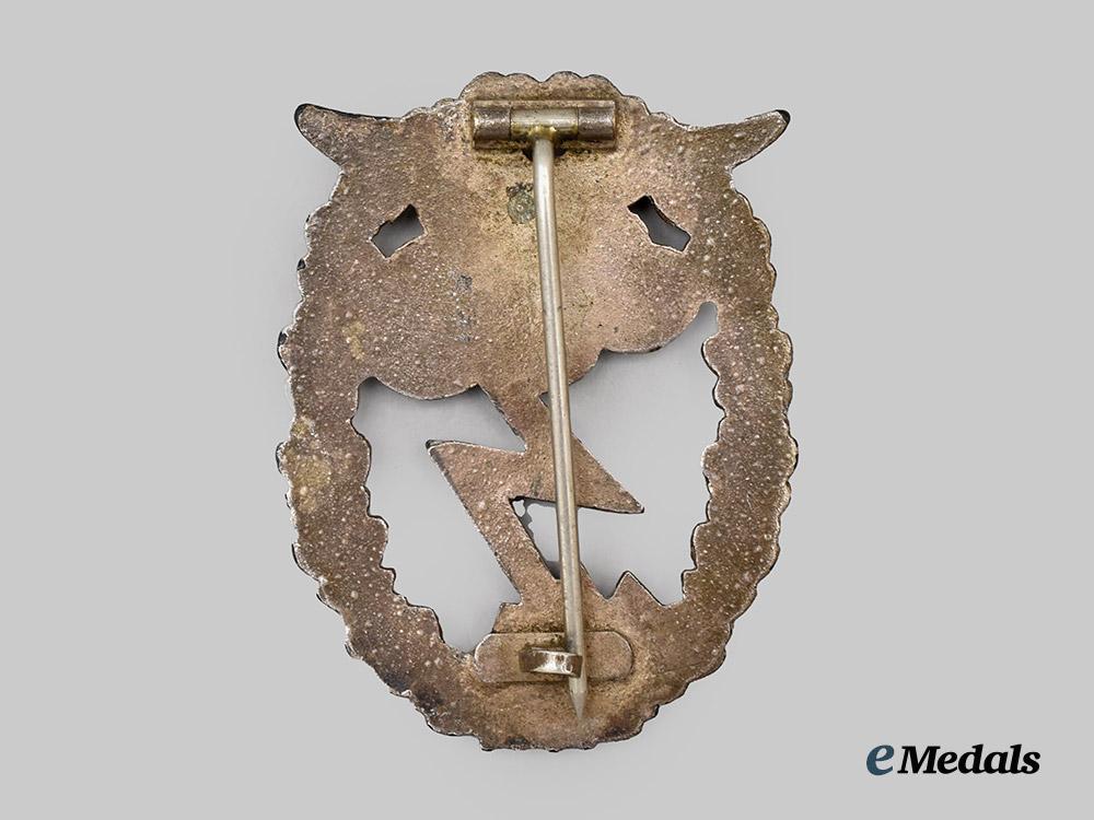germany,_luftwaffe._a_ground_assault_badge,_by_c._e._juncker___m_n_c1971