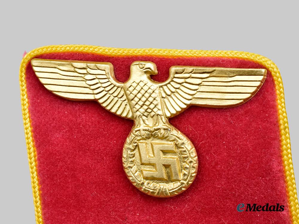 germany,_n_s_d_a_p._a_mint_set_of_dienstleiter_collar_tabs,_reichs-_level,_type_i_v___m_n_c2042