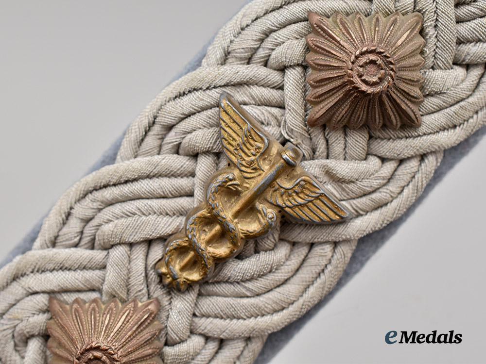 germany,_heer._a_set_of_medical_oberst_shoulder_boards___m_n_c2101