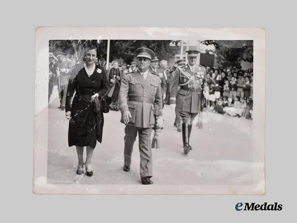 spain,_spanish_state._a_personal_pair_of_captain_general_lapel_rank_badges_belonging_to_francisco_franco,_c.1960___m_n_c2191