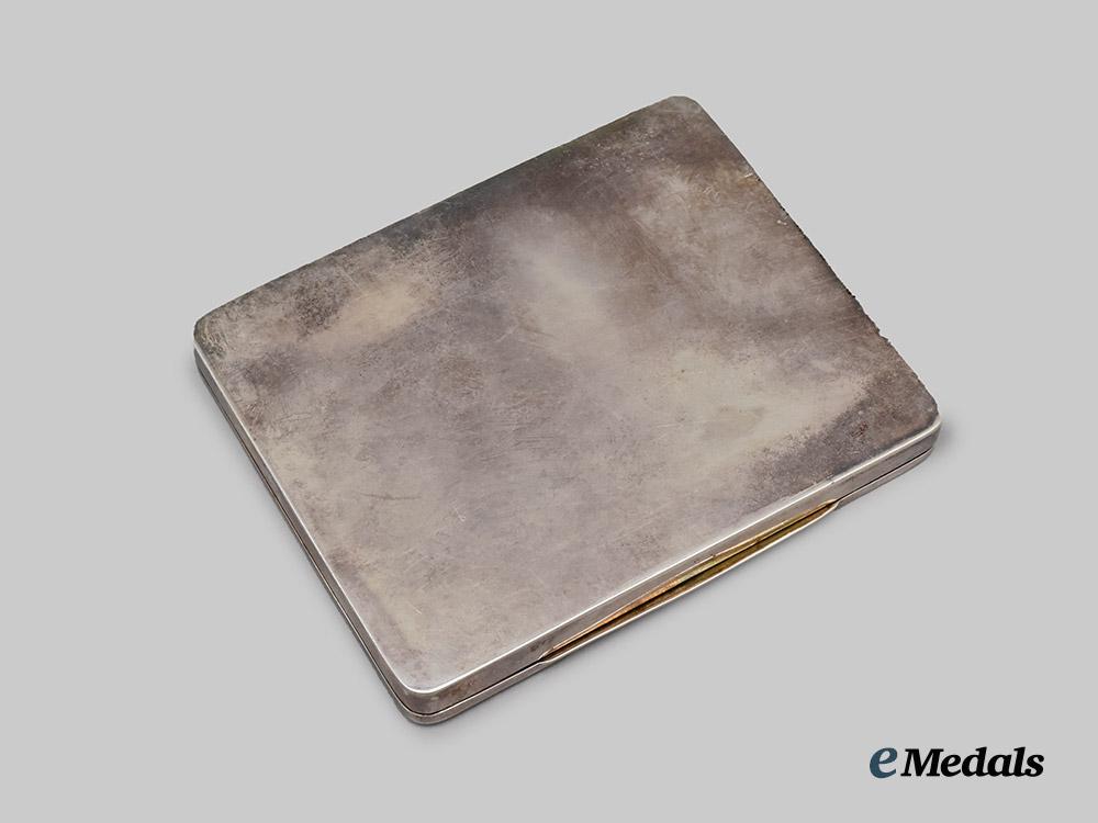 spain,_spanish_state._a_silver_cigarette_case_gifted_by_francisco_franco___m_n_c2209