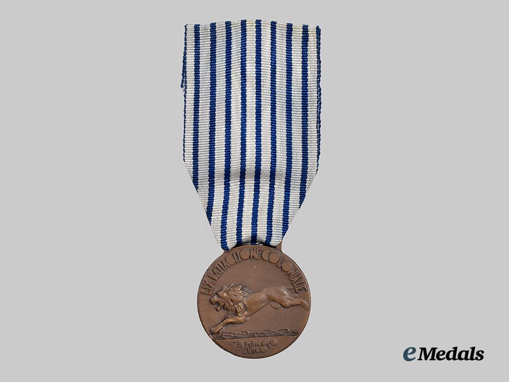 italy,_kingdom._a_colonial_troops_l_i_xth_colonial_battalion_medal,_variation_for_africa_campaign___m_n_c2223