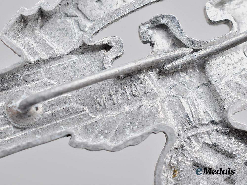 germany,_third_reich._a_mixed_lot_of_uniform_insignia_for_military_and_civil_personnel___m_n_c2238