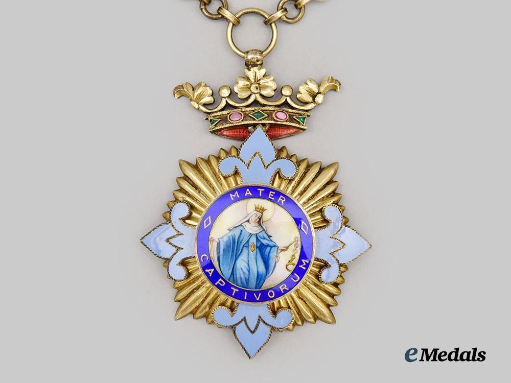 spain,_fascist_state._an_order_of_penitentiary_social_merit,_distinguished_gold_cross_with_collar,_c.1945___m_n_c2251