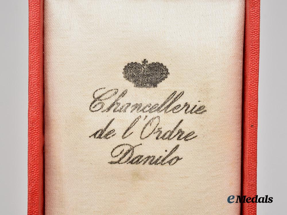 montenegro,_kingdom._an_order_of_danilo_v_class,_knight_in_case___m_n_c2339