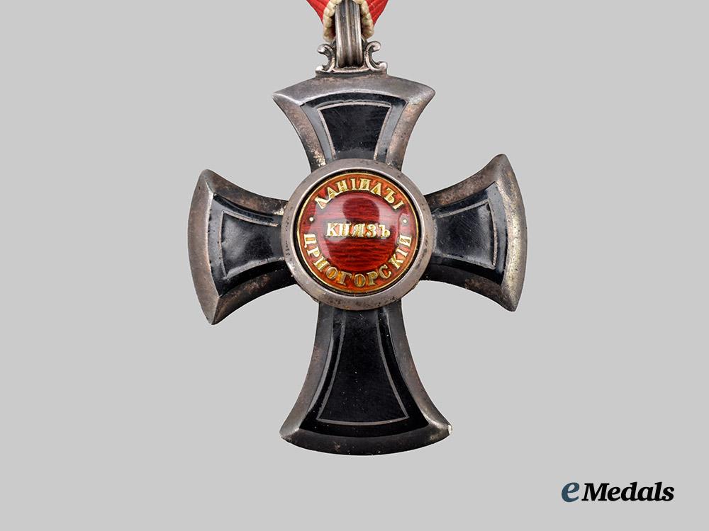 montenegro,_kingdom._an_order_of_danilo_v_class,_knight_in_case___m_n_c2342