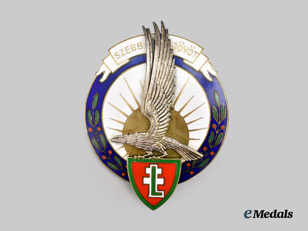 hungary,_kingdom._a_levant_youth_leader_badge___m_n_c2350