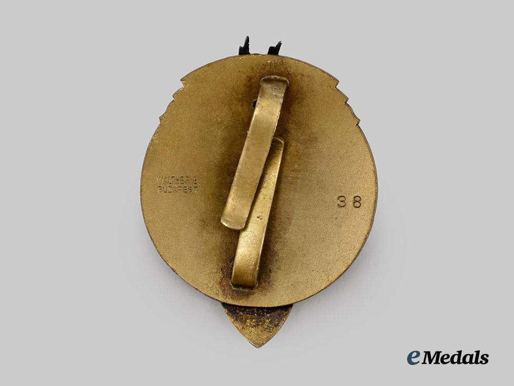 hungary,_kingdom._a_levant_youth_leader_badge___m_n_c2353