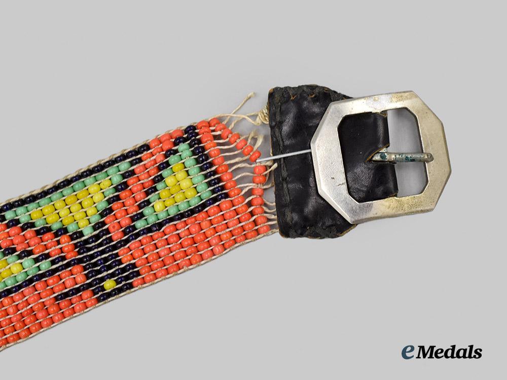 north_america,_indigenous_first_nations._an_early20th_century_hat_band,_c.1930___m_n_c2391