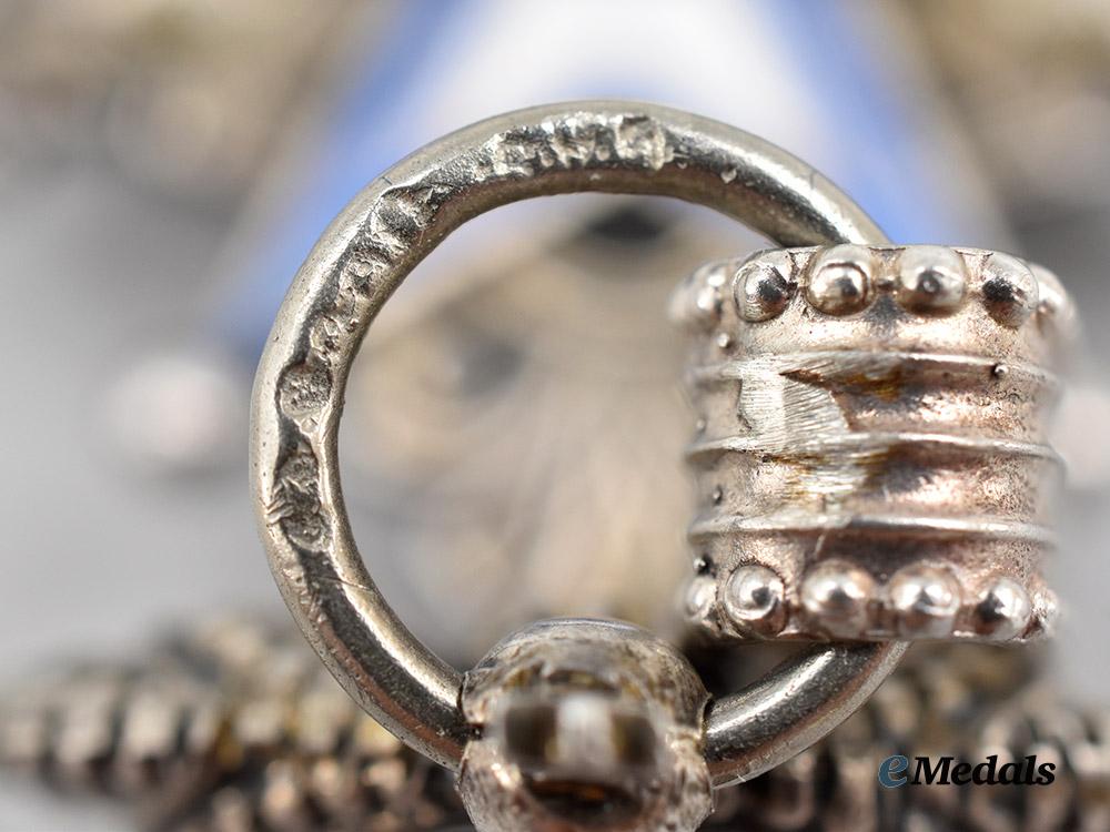 serbia,_kingdom._an_order_of_saint_sava,_i_i_i._class_commander,_by_scheid_of_vienna,_c.1935___m_n_c2411