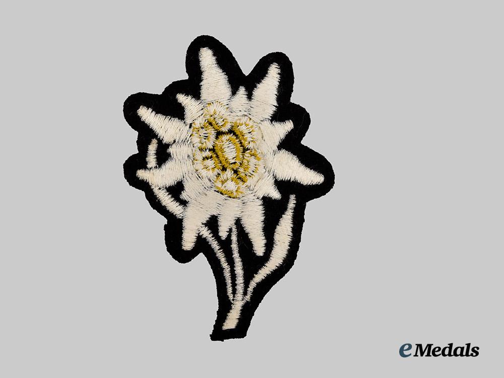 germany,_s_s._a_waffen-_s_s_gebirgsjäger_e_m/_n_c_o’s_cap_insignia___m_n_c2415