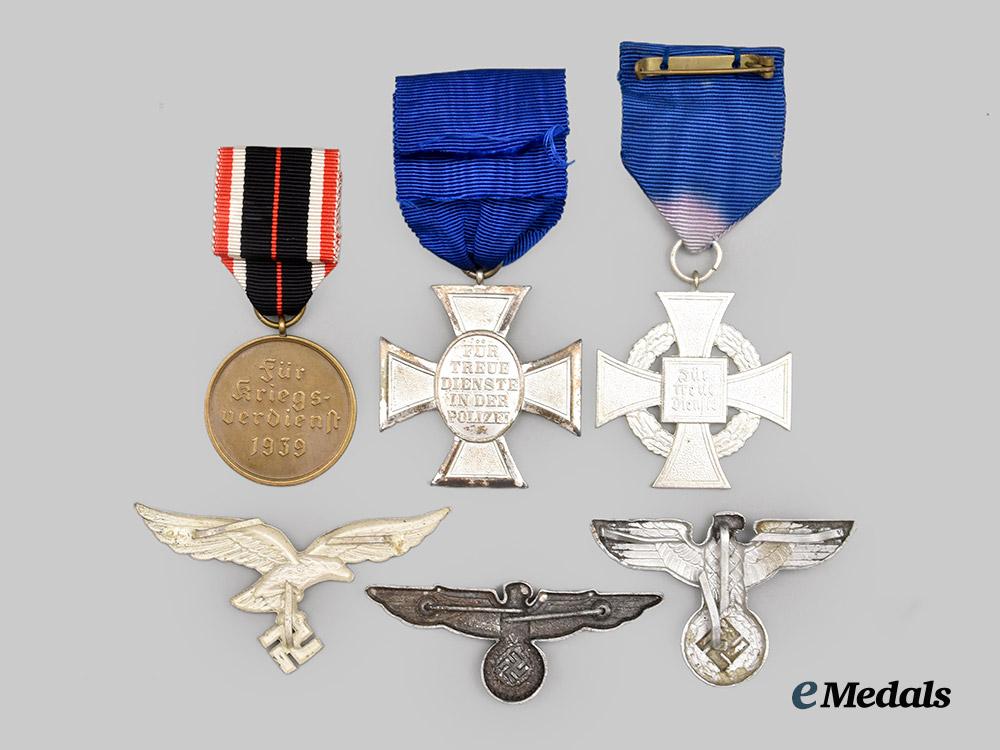 germany,_third_reich._a_mixed_lot_of_awards_and_insignia___m_n_c2592