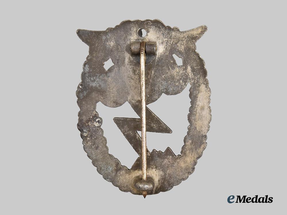 germany,_luftwaffe._a_ground_assault_badge,_by_arno_wallpach___m_n_c2611