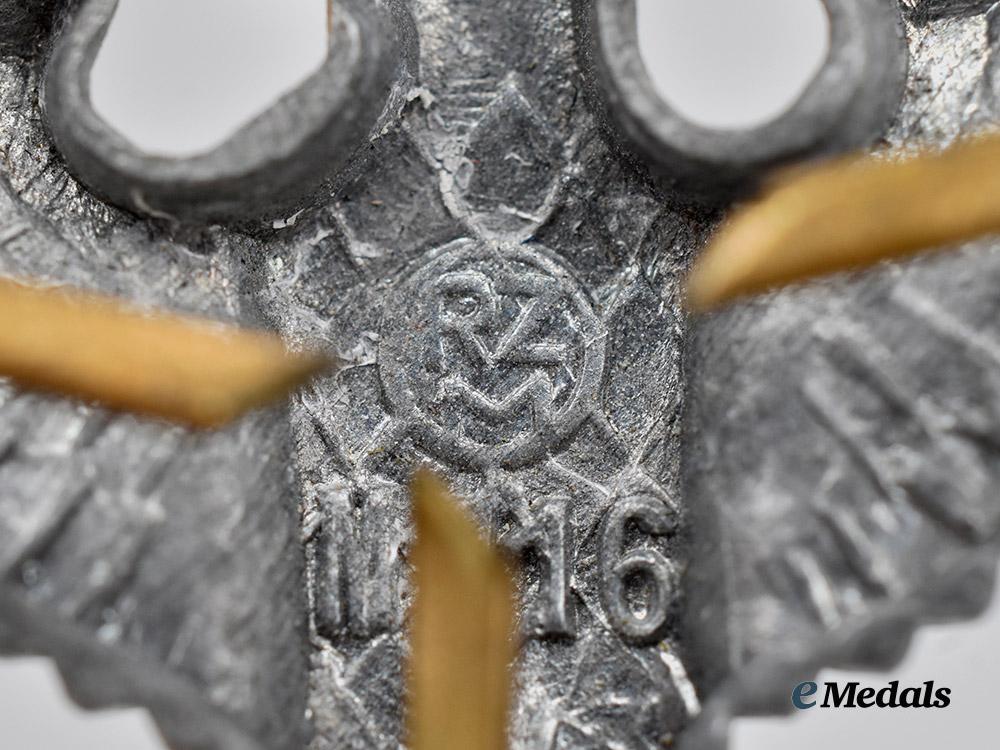 germany,_third_reich._a_mixed_lot_of_visor_cap_eagle_insignia___m_n_c2628