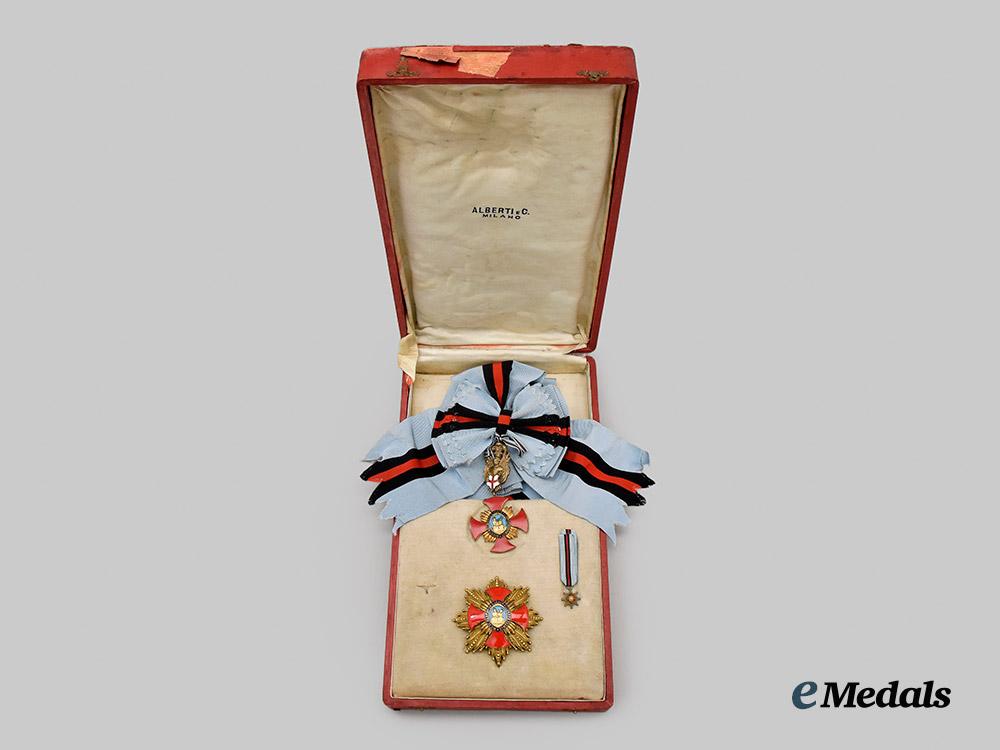 italy,_republic/_international._a_sovereign_military_hospitaller_order_of_saint_john_of_acre_and_saint_thomas,_grand_cross_set_by_alberti&_co.,_in_case___m_n_c2628