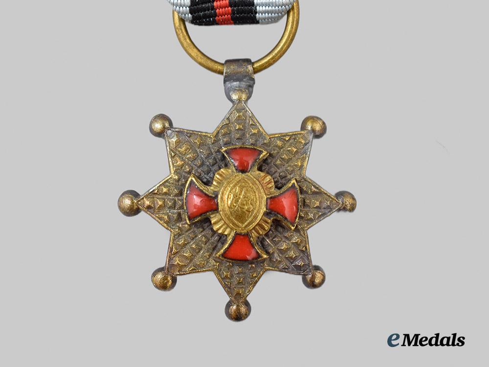 italy,_republic/_international._a_sovereign_military_hospitaller_order_of_saint_john_of_acre_and_saint_thomas,_grand_cross_set_by_alberti&_co.,_in_case___m_n_c2644