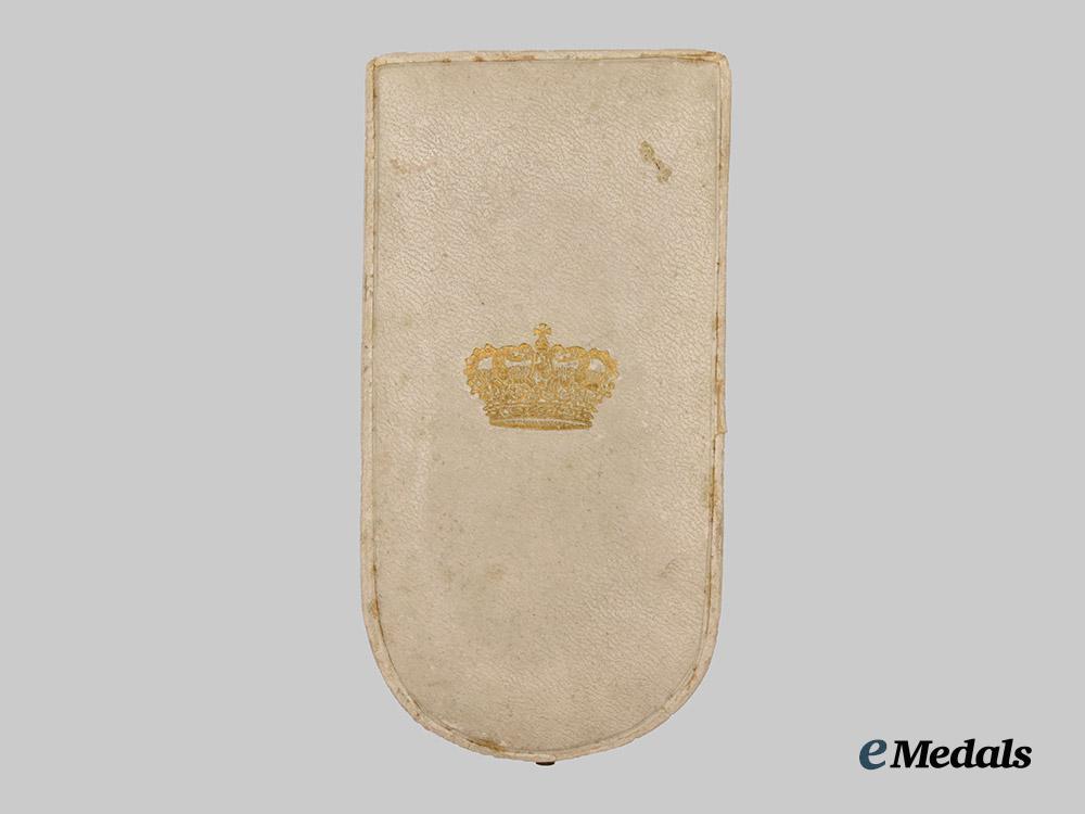 serbia,_kingdom._a_red_cross_society_decoration,_with_case___m_n_c2679