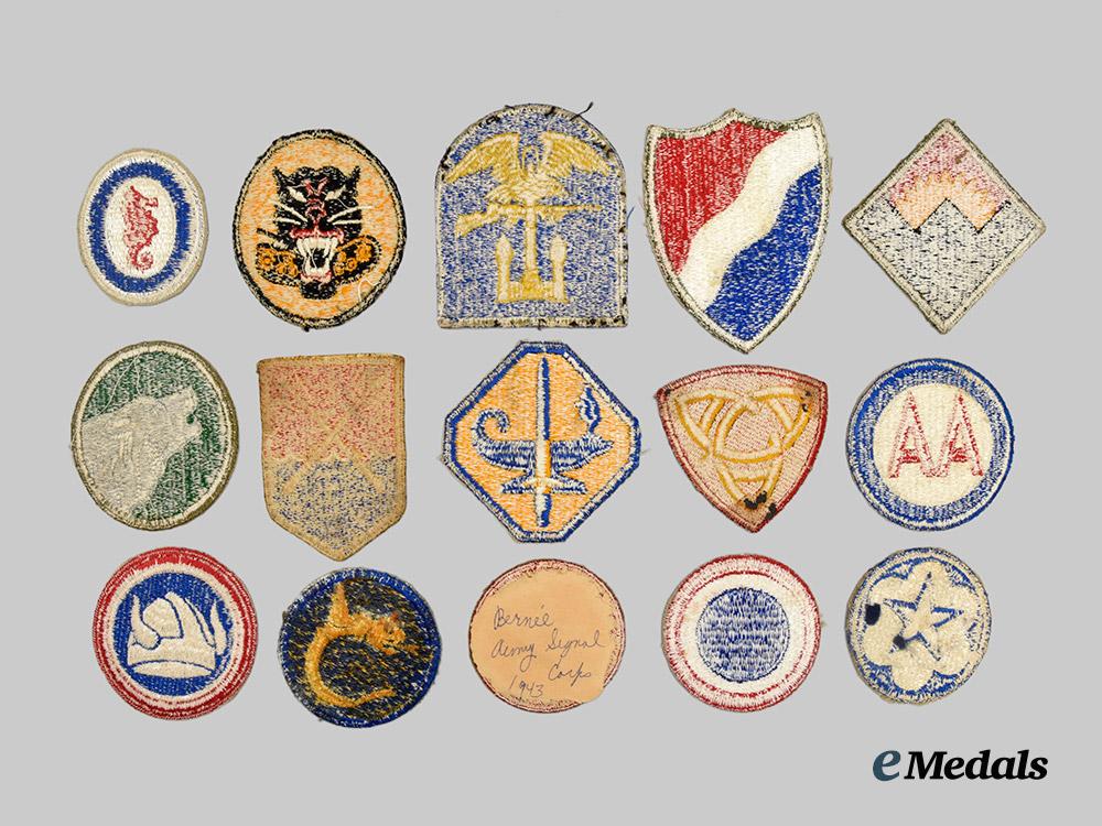 united_states._a_lot_of_fifteen_second_war_army_patches___m_n_c2696