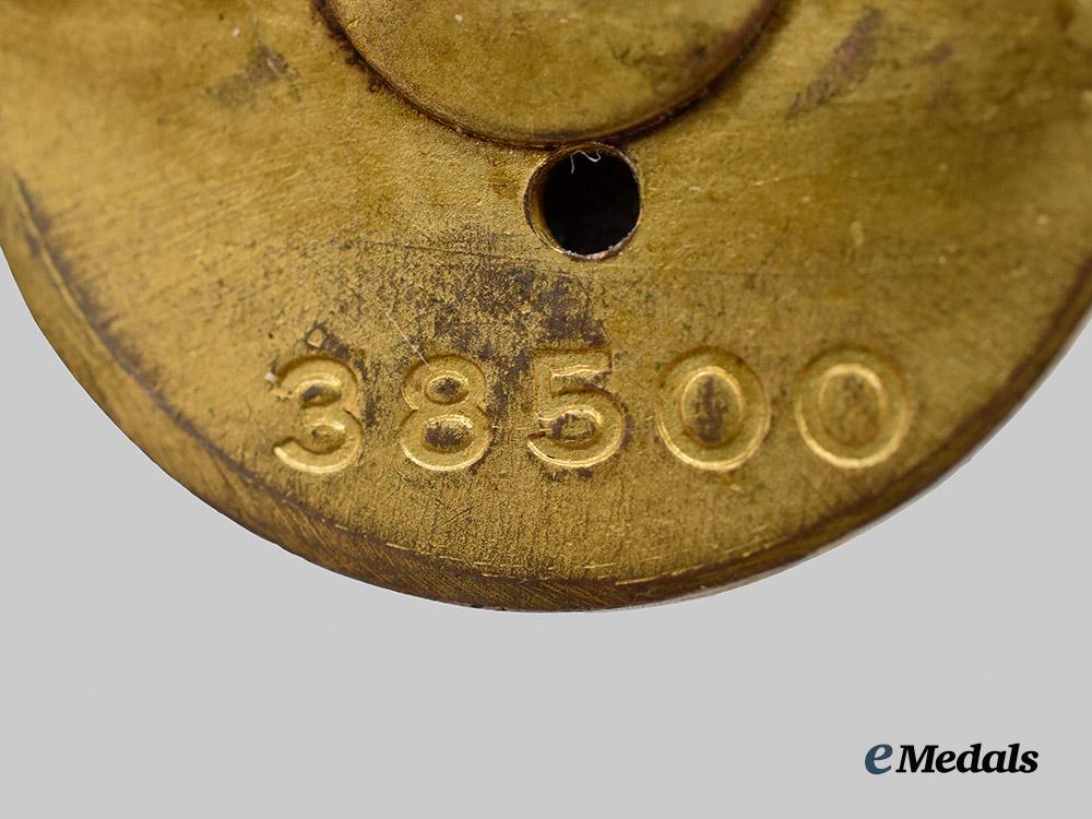 germany,_n_s_d_a_p._a_golden_party_badge,_small_version,_to_s_s-_hauptsturmführer_paul_schmitz___m_n_c2746