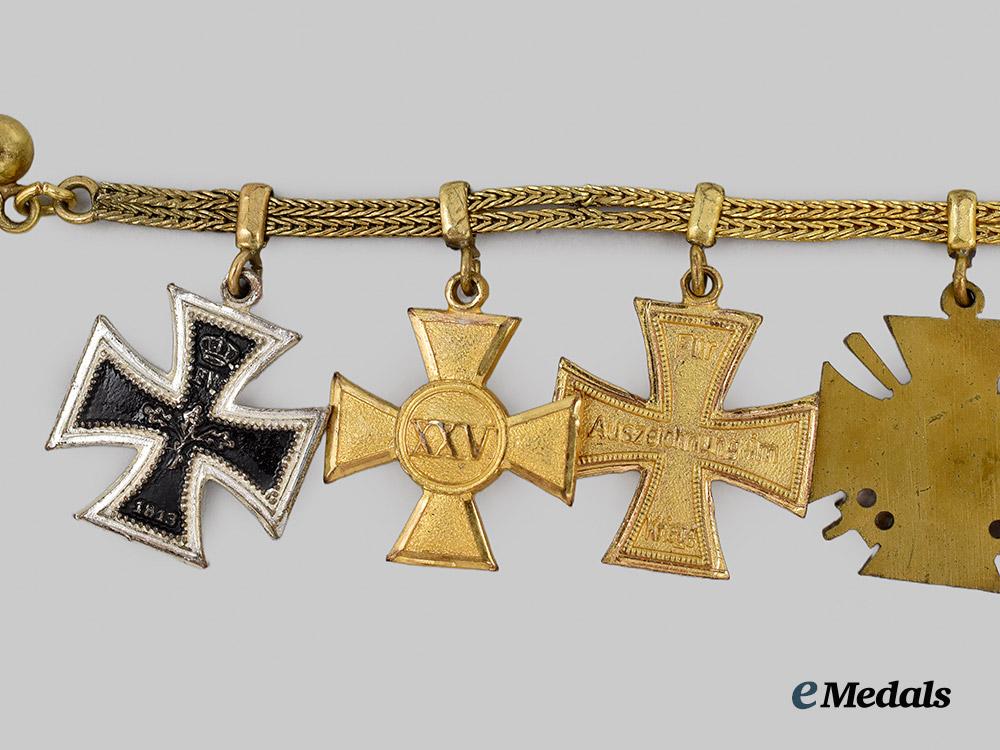 germany,_imperial._a_miniature_medal_chain_for_an_officer_and_first_world_war_combatant___m_n_c2784