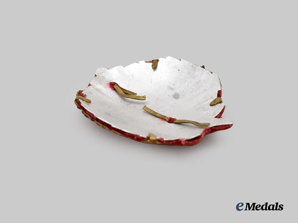 yugoslavia,_kingdom._a_second_war_officer’s_cap_badge___m_n_c2789