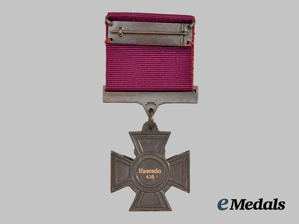 united_kingdom._a_limited_edition_replica_victoria_cross_by_hancocks&_co._of_london,_number428_of1352___m_n_c2885