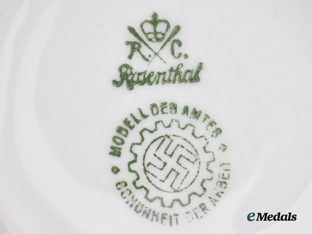 germany,_d_a_f._a_floral_mess_hall_cup,_by_rosenthal_porcelain___m_n_c2901