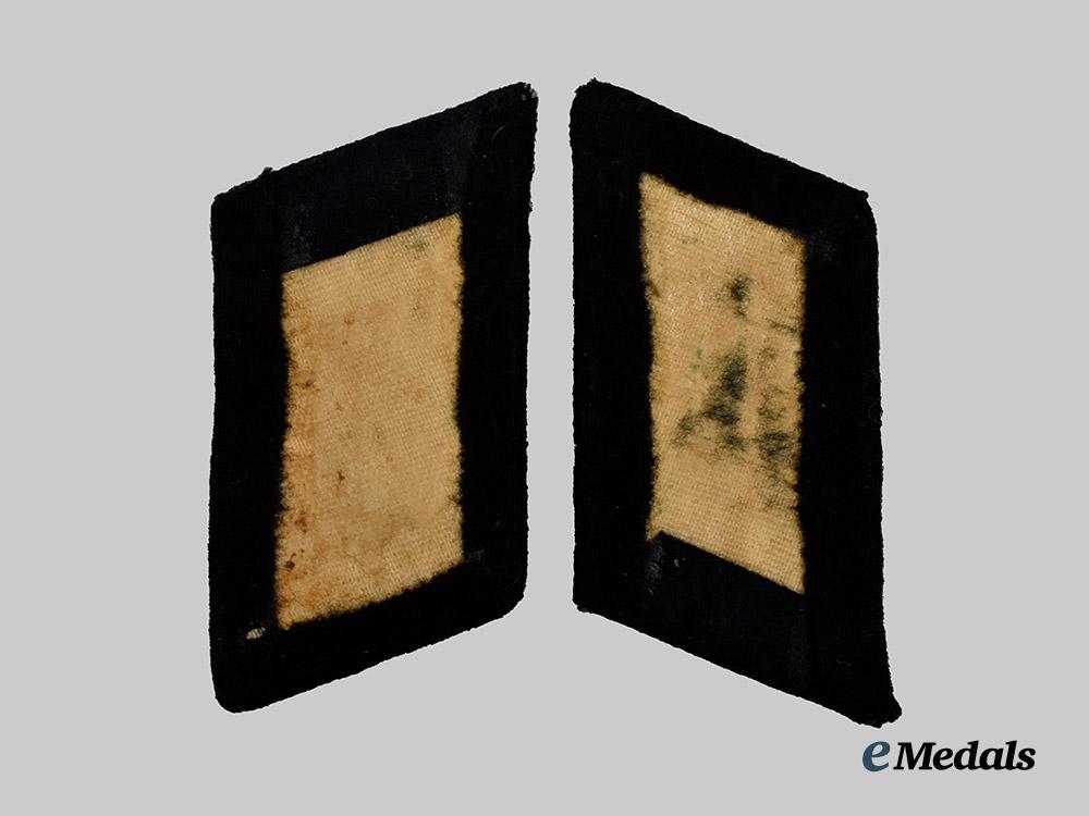 germany,_wehrmacht._a_set_of_administration_officer-_equivalent_collar_tabs___m_n_c2930