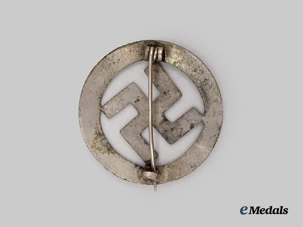 germany,_n_s_d_a_p._a_patriotic_swastika_badge,_c.1935___m_n_c2936