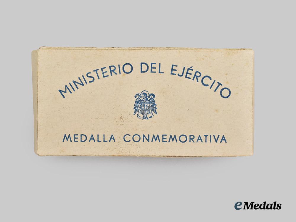 spain,_spanish_state._a_mint_medal_of_the_russian_campaign,_with_case,_by_diez_y_campañia___m_n_c2940
