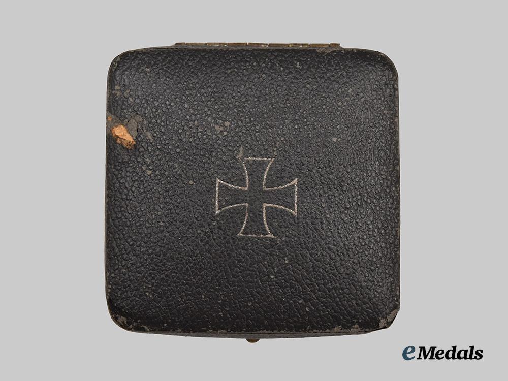 germany,_wehrmacht._a1939_iron_cross_i_class,_with_case,_by_rudolf_souval___m_n_c3006