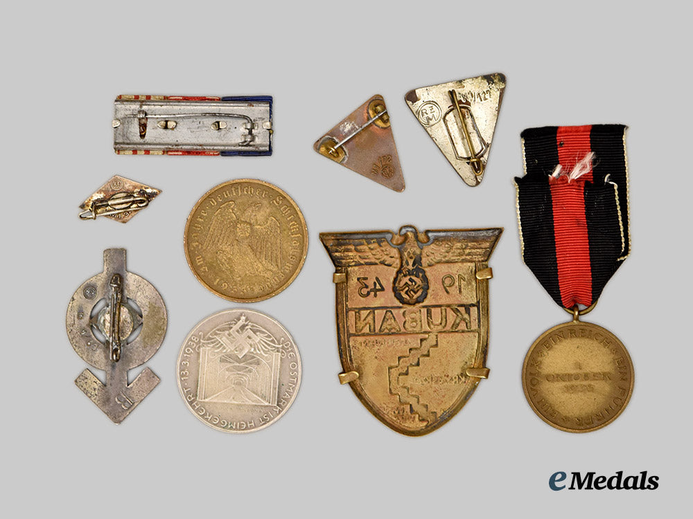 germany,_third_reich._a_mixed_lot_of_badges_and_awards___m_n_c3054